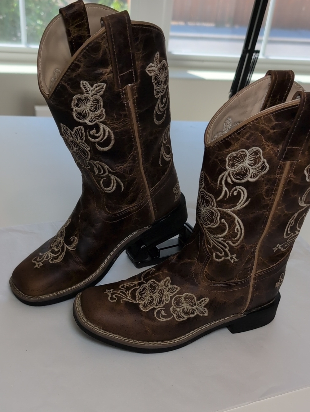 Shyanne Brown Western Embroidered Kids Cowboy Boots
